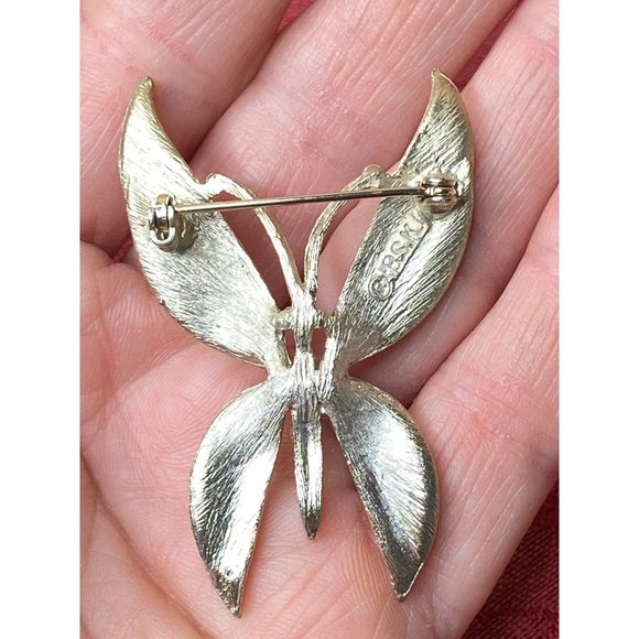 Vintage Classy B.S.K. Butterfly Silver Tone Brooch 2 1/8" x 1 5/8" - Picture 2 of 6